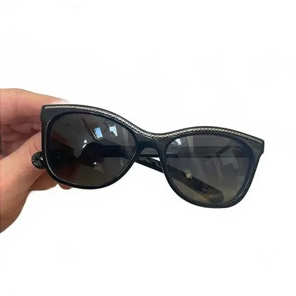 CHANEL | Accessories | Chanel 64 Quilted Cat Eye Sunglasses  display picture 3